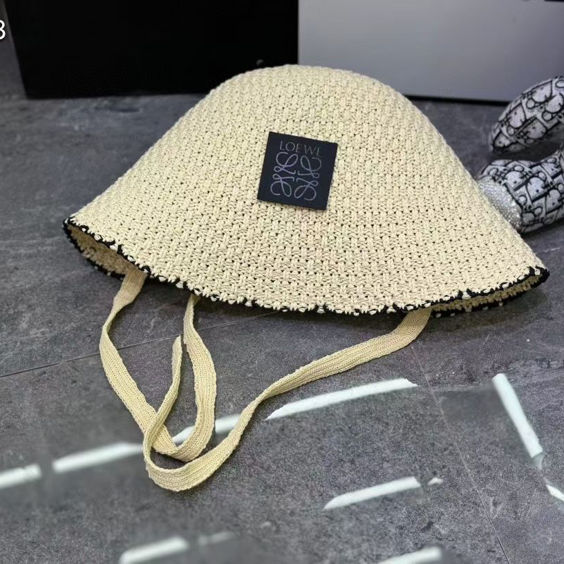 Ladies New Fashionable Slit Bucket Hat