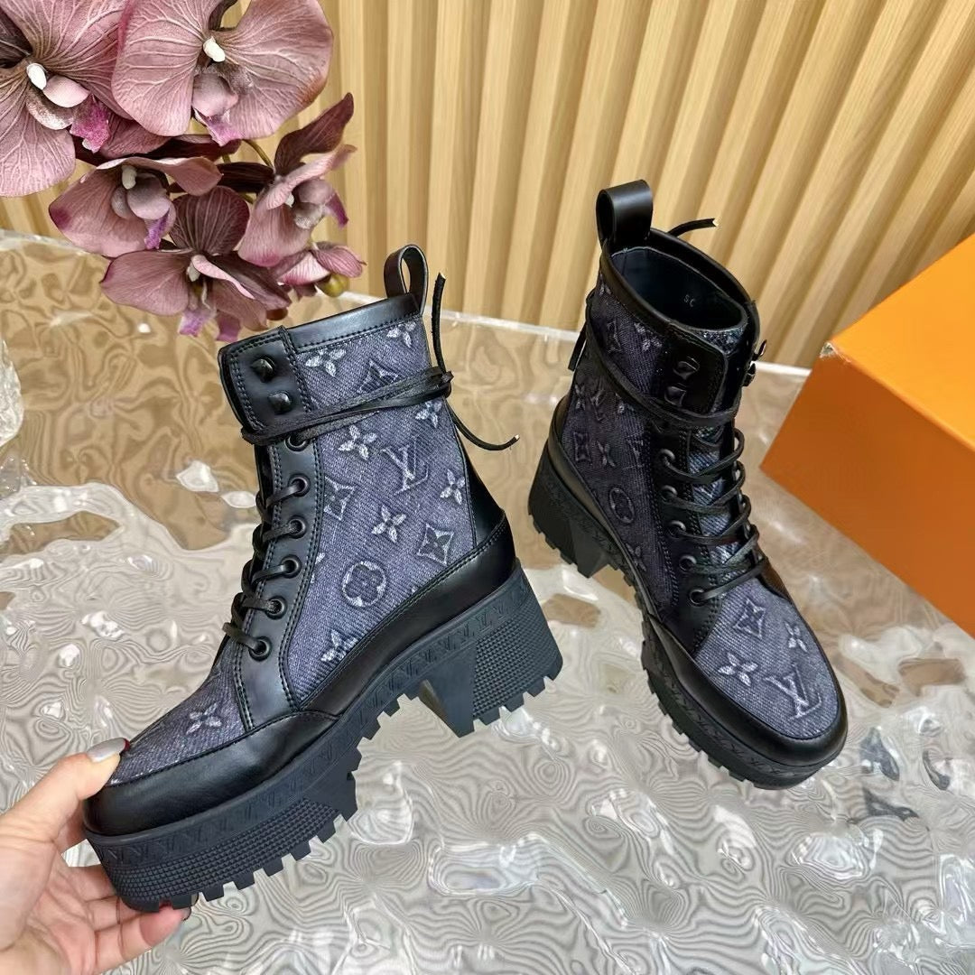 Ladies New Style Printed High Top Martin Boots