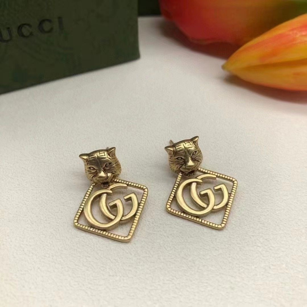 Ladies New Fashion Earrings