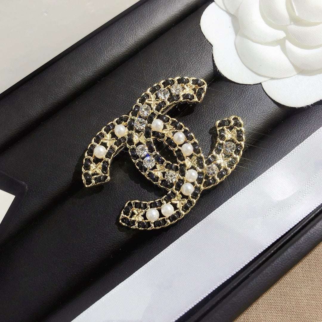 Ladies New High-end Brooch