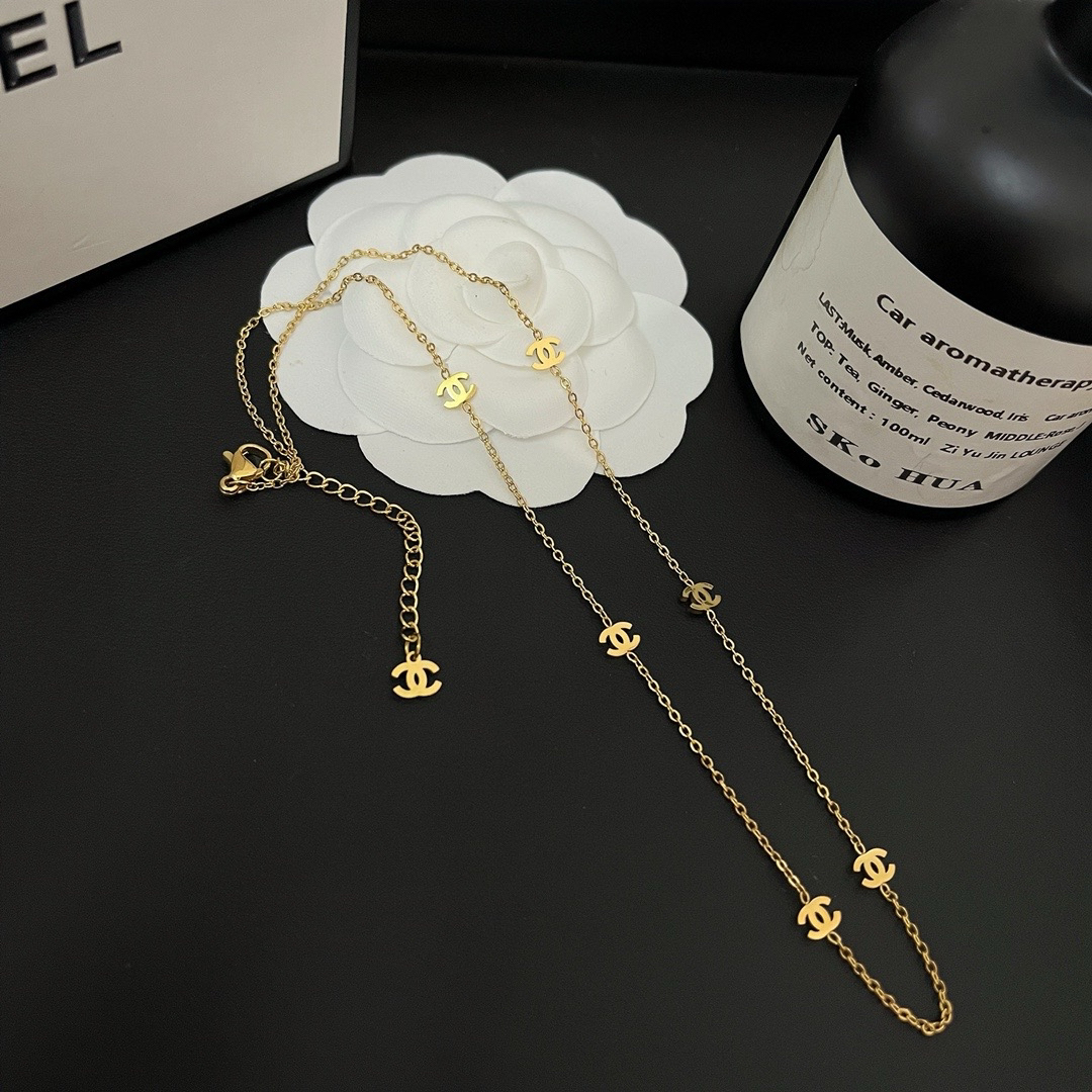 Women's Fashion Versatile Necklace