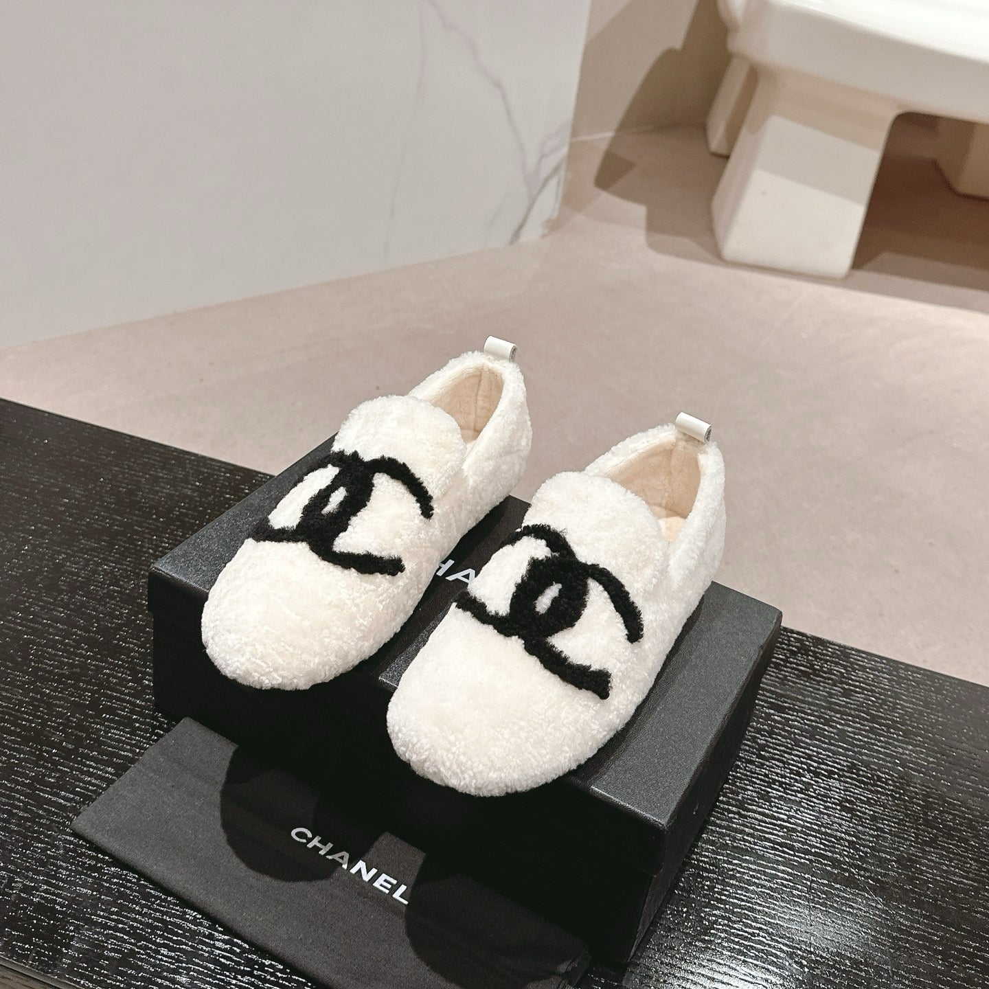 Women's Fashionable High-end Wool Home Shoes