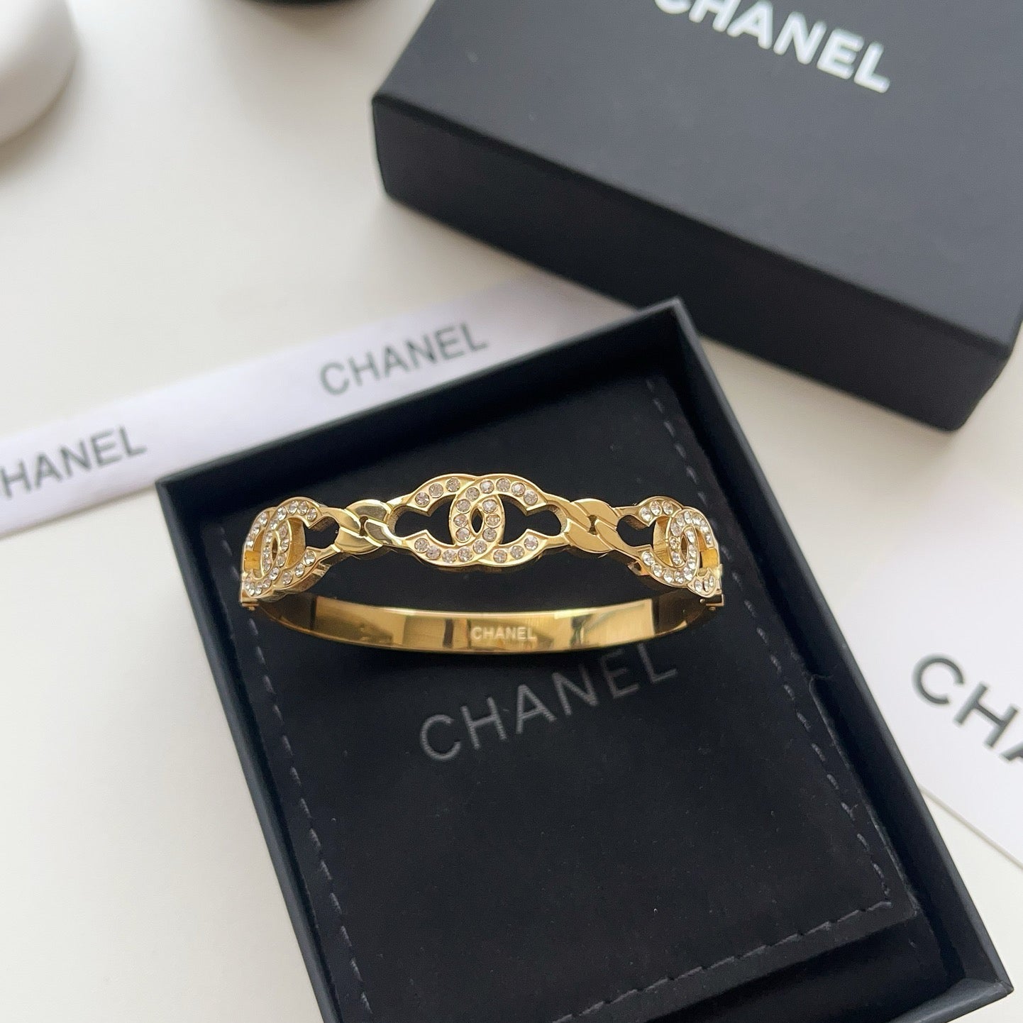 Women's Fashionable High-end Bracelet