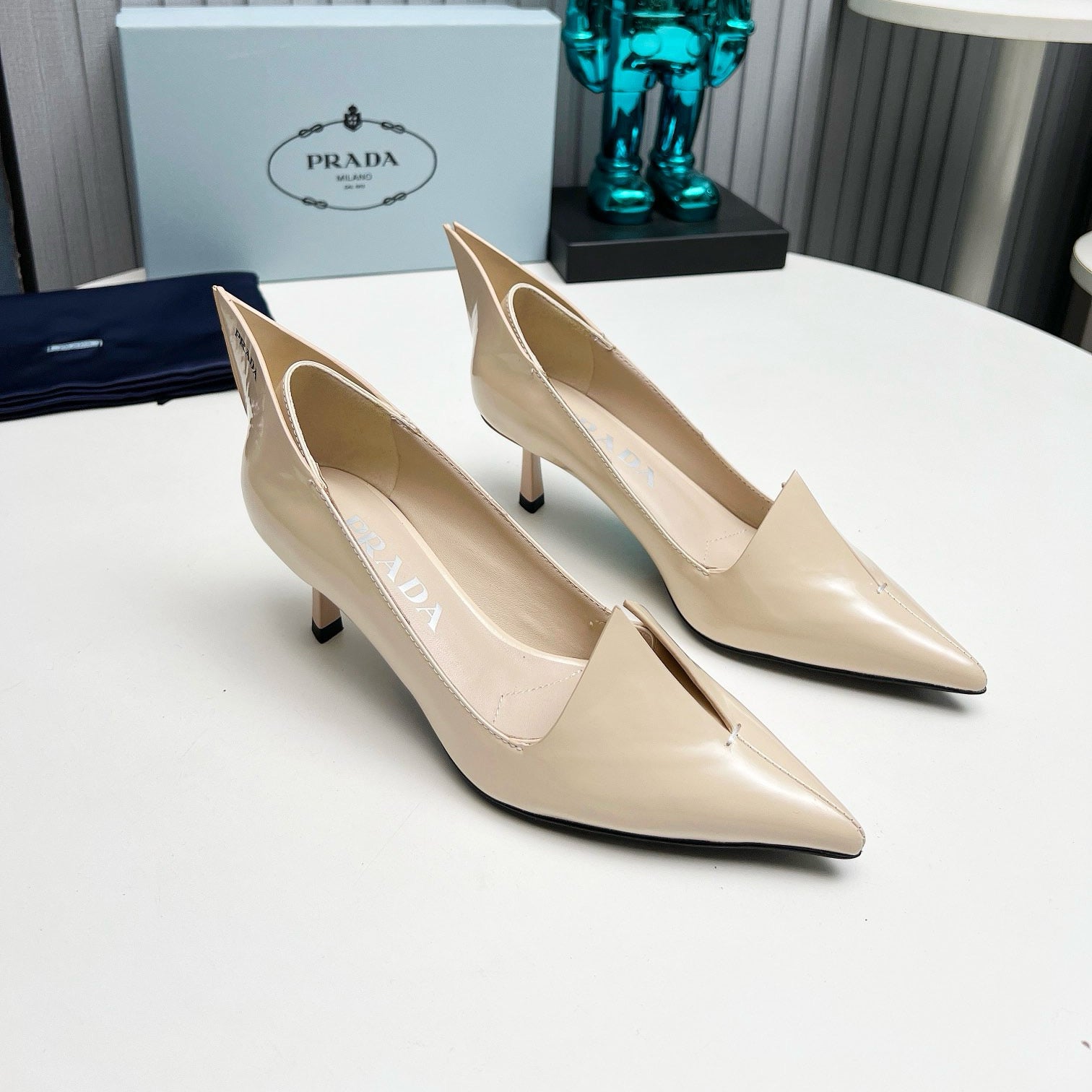 Ladies New Fashion Pointed High Heels