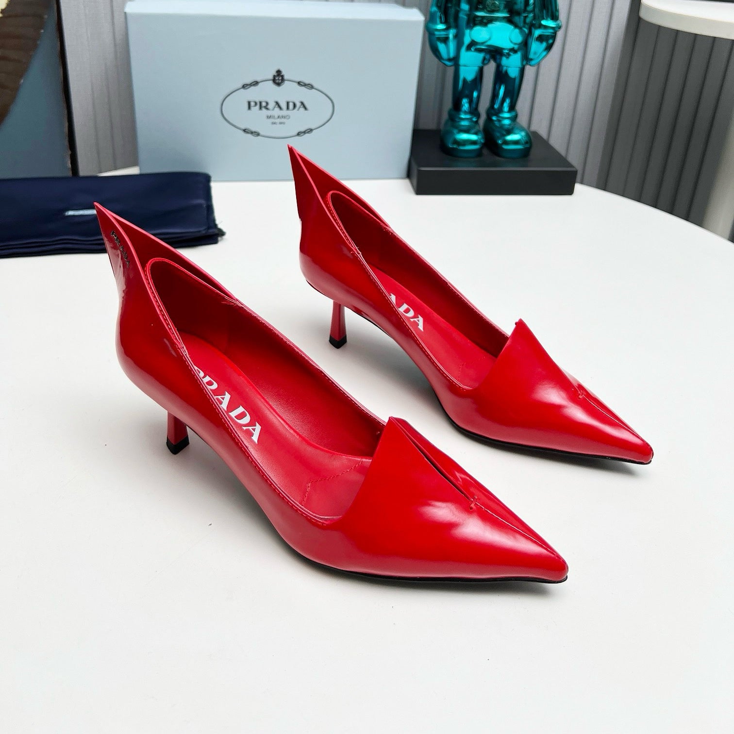 Ladies New Fashion Pointed High Heels