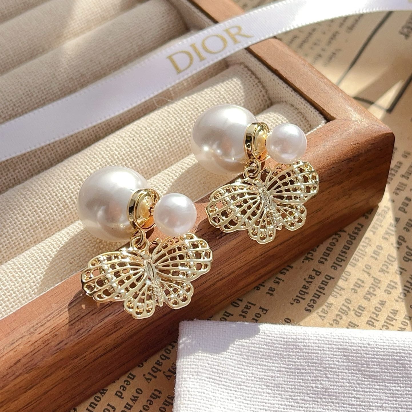 Ladies New Versatile High-End Earrings