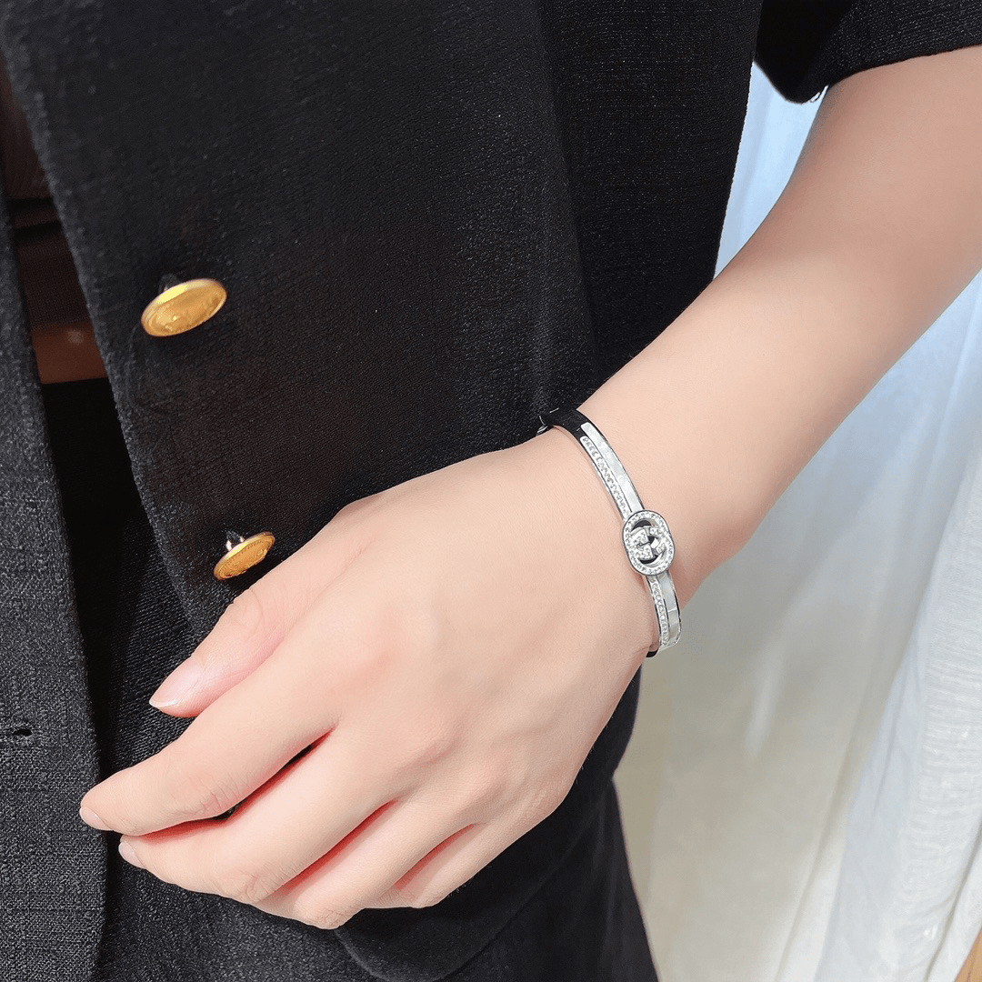 Women‘s Letter Fashion Diamond Bracelet - najeste