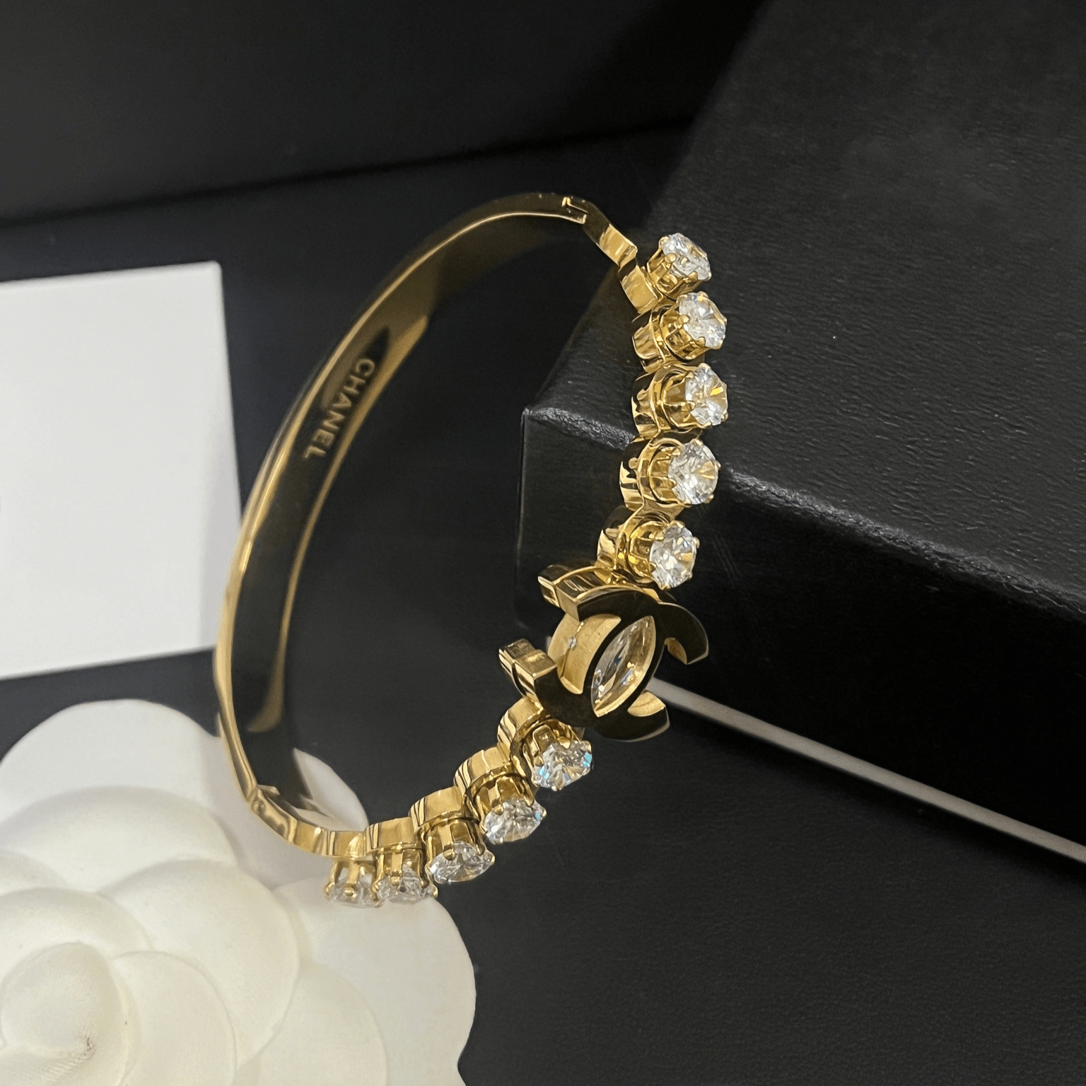 Women‘s Letter Fashion Diamond Bracelet - najeste