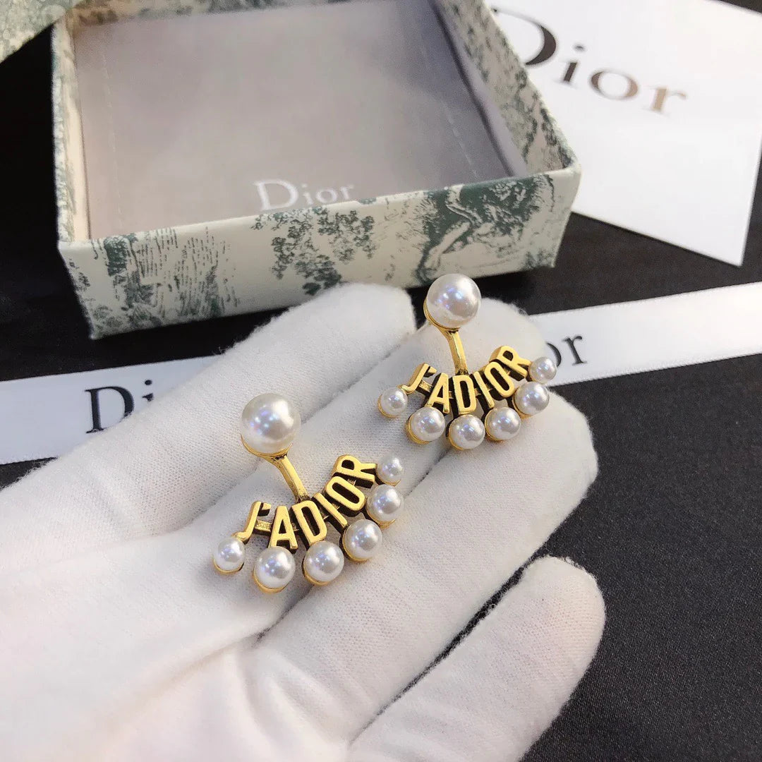 Women's High-end Letter Fashion Earrings