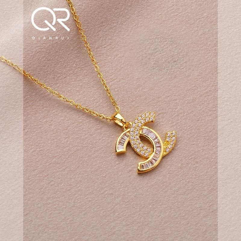 Women's Fashionable And Exquisite Necklaces